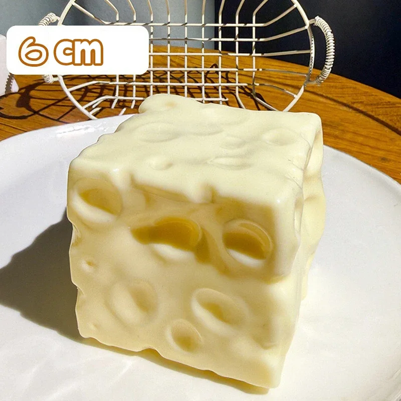 Taba Squishy Cheese Cube Stres - Fire Starter Cube recension och pris